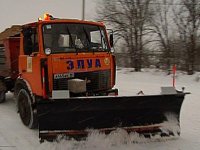 Дорожники за неделю очистили городские магистрали от более 140 кубометров снега