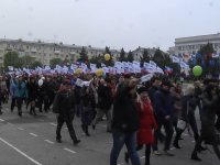 Первомайское шествие в Луганске